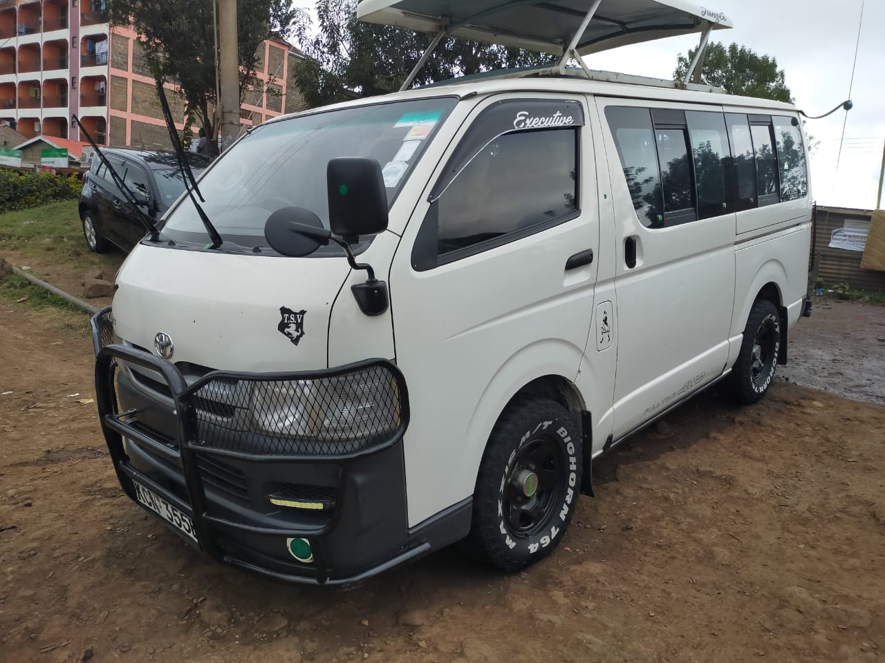 Cost of safari van hire for Nairobi national park